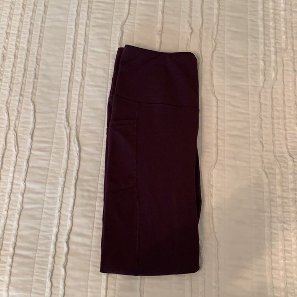 Yogalicious dark purple leggings - Picture 3 of 3